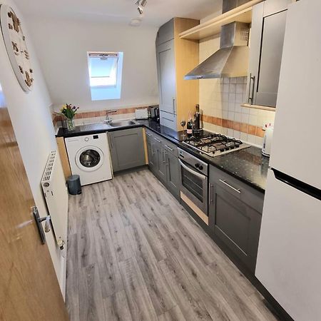 Centrally Located Boscombe Beach Apart With Parking Bournemouth Buitenkant foto