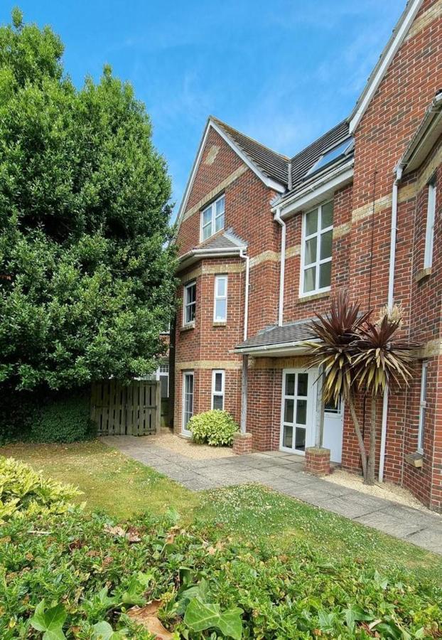 Centrally Located Boscombe Beach Apart With Parking Bournemouth Buitenkant foto